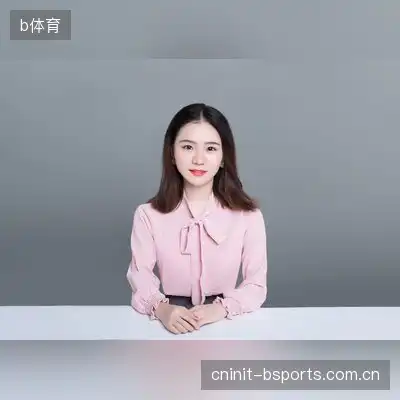 周蔚